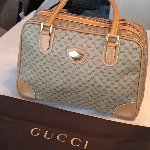 EVERYTHING IN MY POSHMARK CLOSET.  Authentic  Vintage Gucci. ! - Picture 1 of 8